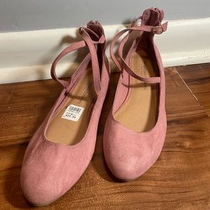 NWT Christian Siriano Baby Pink Ballet Style Flats